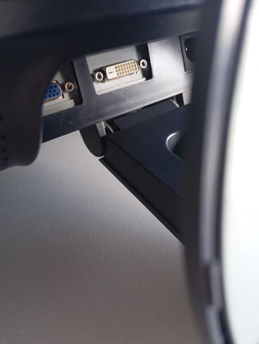 Monitor 17 polegadas marca BENQ424589857684858882