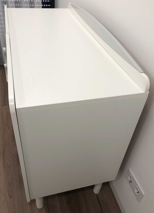 Armário + Cómoda com Muda Fraldas + Modelo Hada da Marca Trama