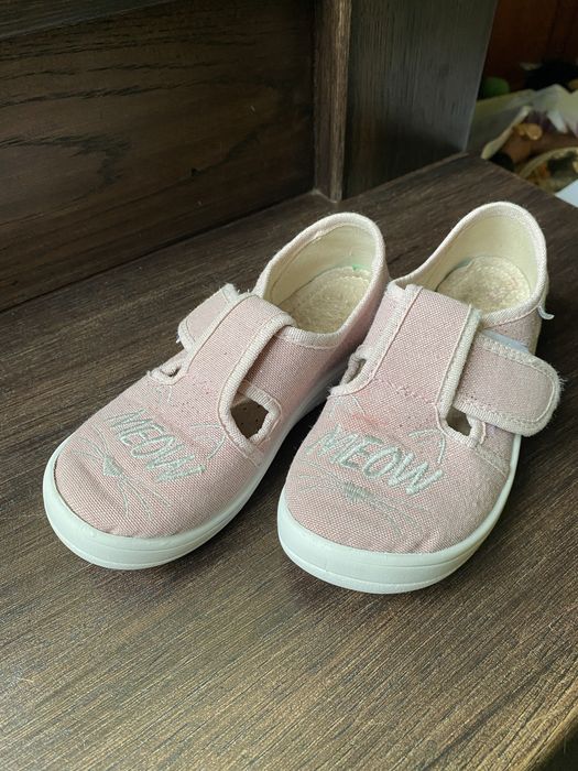 Тапочки для дівчинки перезувне в садок