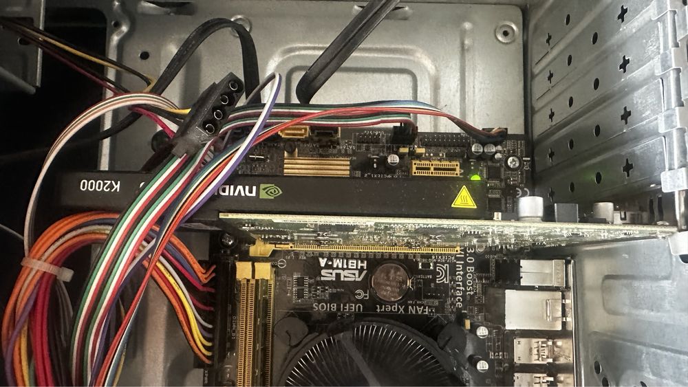 Intel Core i3-4130, 8 GB RAM, NVIDIA K200064741040371586122