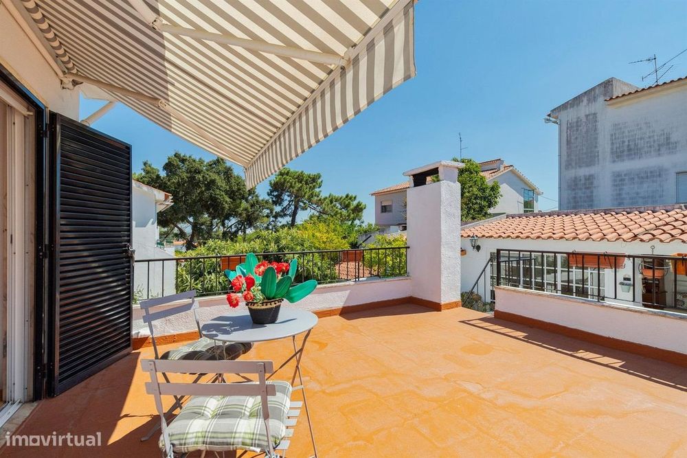 Moradia Geminada T3+ Sótão + Garagem -Qtª Rouxinol