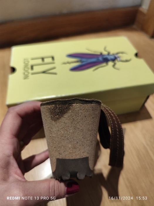 Sandálias Fly London