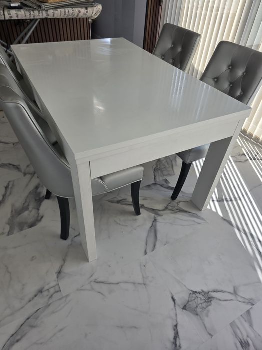 Mesa de Jantar Usado