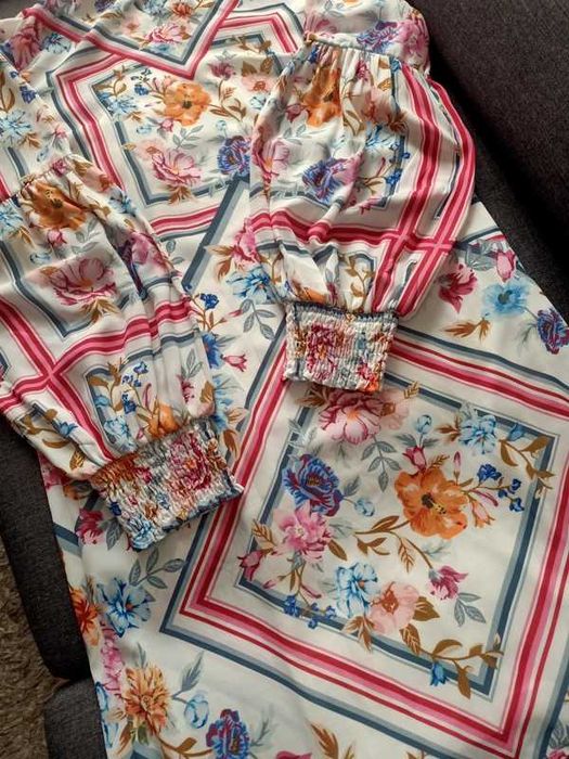 Sukienka Boho body Flirt boutigue kwiaty wzory