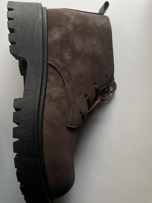 Нові британські черевики Derby