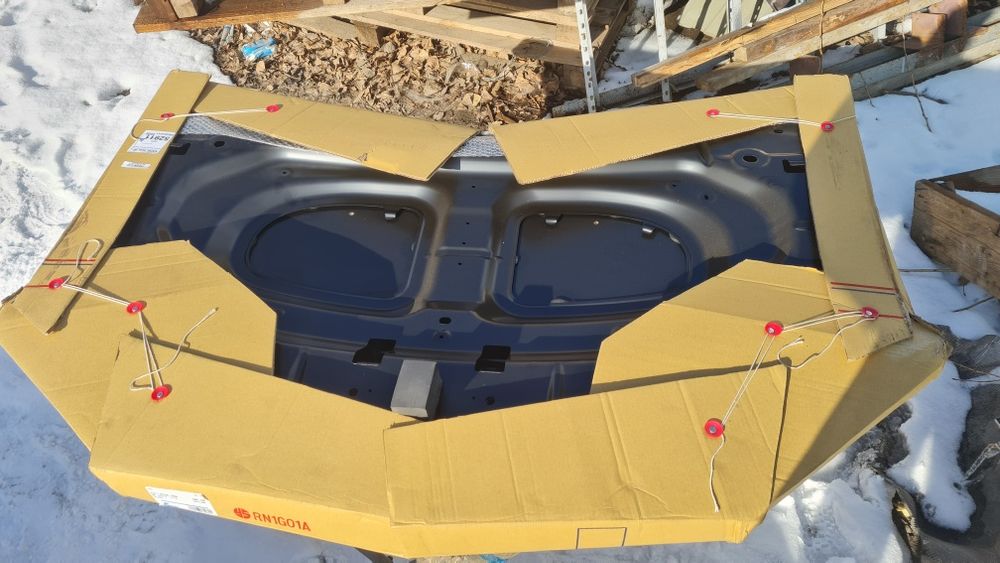 Капот Новий Тайвань Logan 2 II Sandero Renault Рено Логан