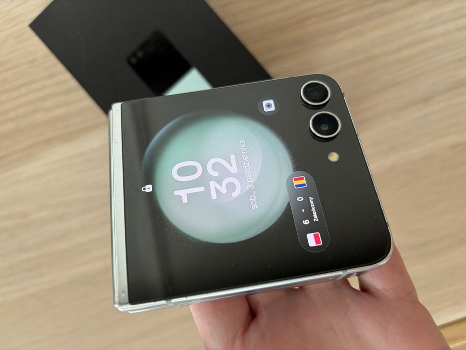 Samsung flip 5 sprawny 256