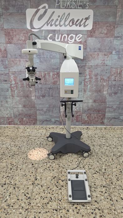 Мікроскоп Zeiss OPMI Lumera