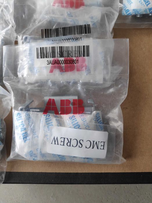 Potencjometry ABB MPOT-01 Nowe! Plus zestawy mocowań EMC.