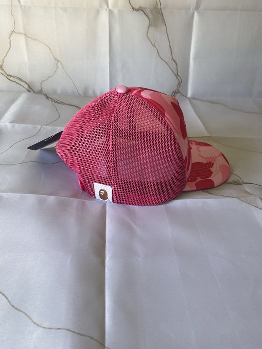 Chapéu rosa da Stussy x Bape