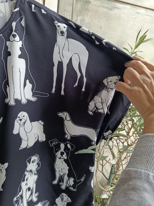 Bluzka motyw psa biust 67x2 2XL 3XL batwing novelty print