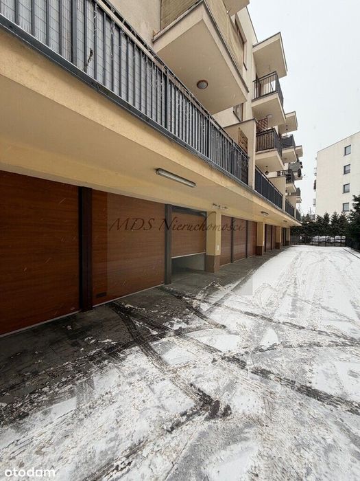 duże 2 pokoje z balkonem i garażem
