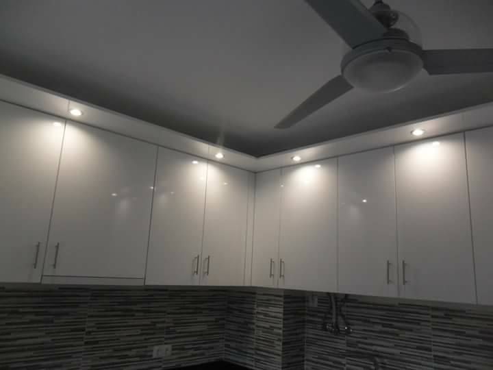 Trabalhos de marcenaria ao domicilio. Moveis por medida.