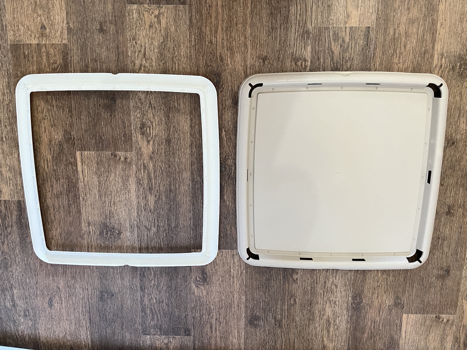 Лоток для собак Trixie новий 60/60/3 новий