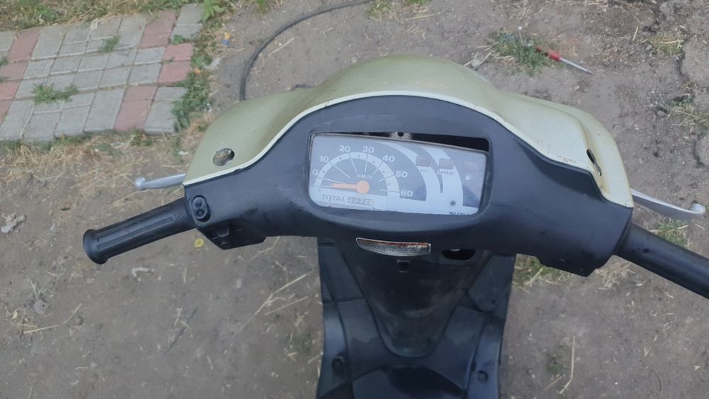 Suzuki let's 3 бабочка