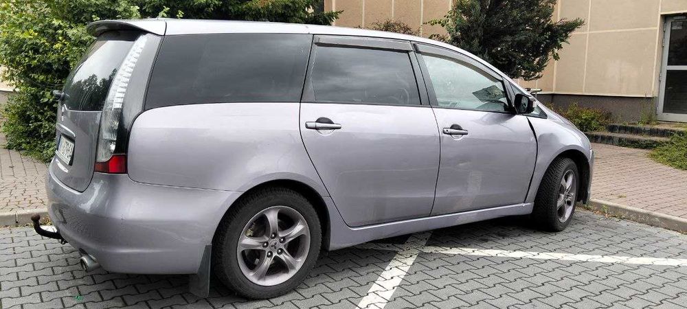 Sprzedam samochód Mitsubishi Grandis 6 osoby