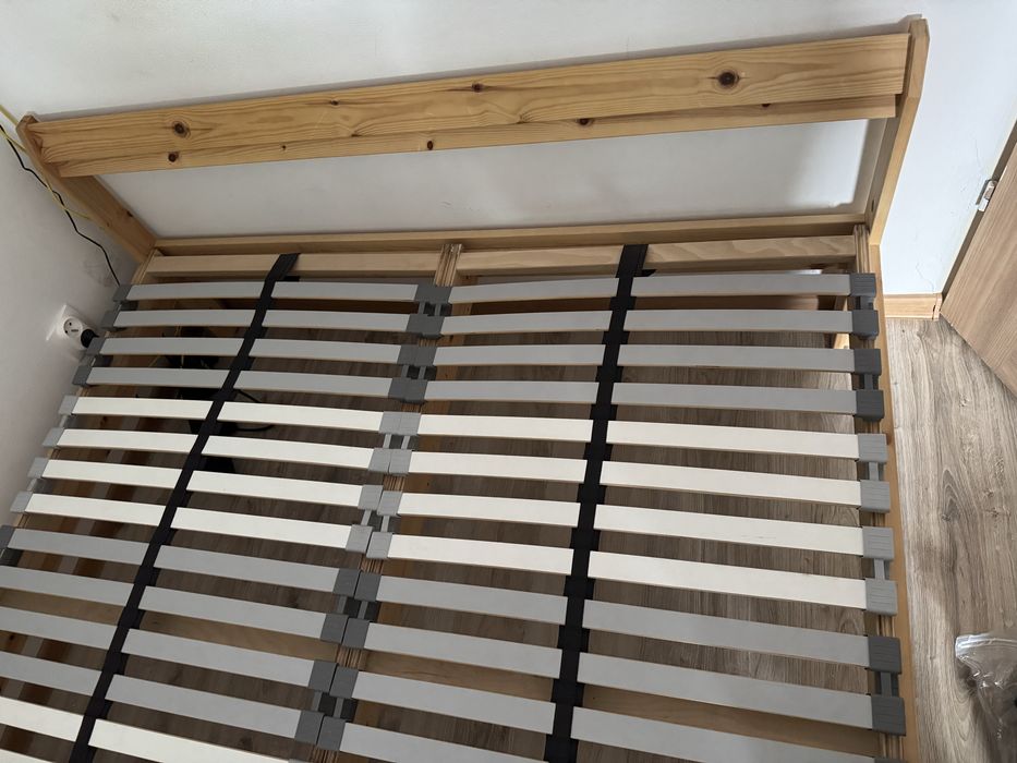 Drewniane łóżko IKEA 140×200 + 2 stelaże IKEA