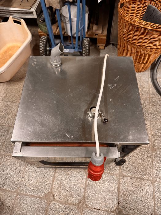 piec konwekcyjno parowy