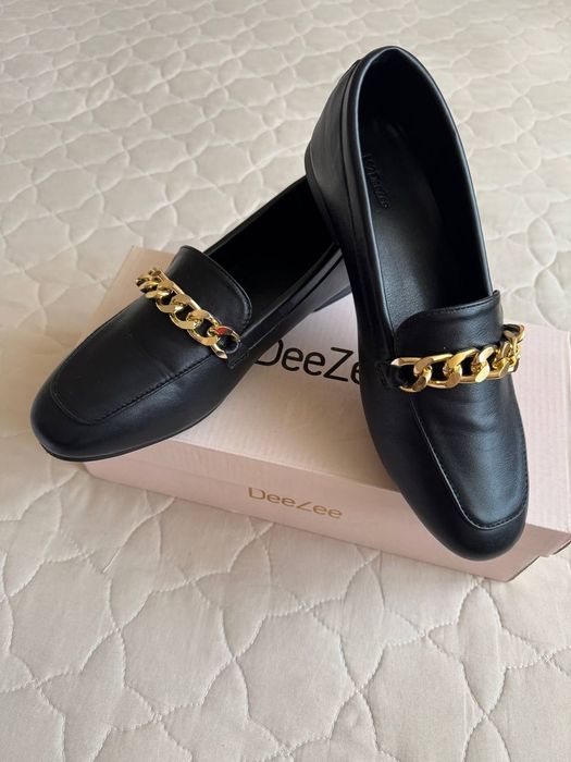 Подам жіночі лофери DeeZee