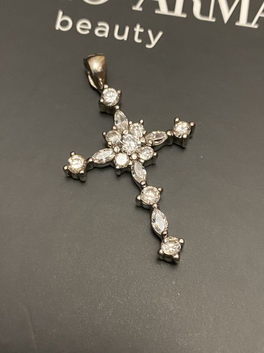 Серебряный крестик