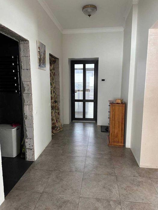 Продам сказочный домик на лужайке в селе Богдановка (Броварской р-н)