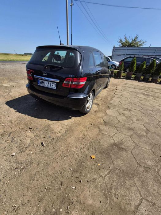 mercedes B180 na części