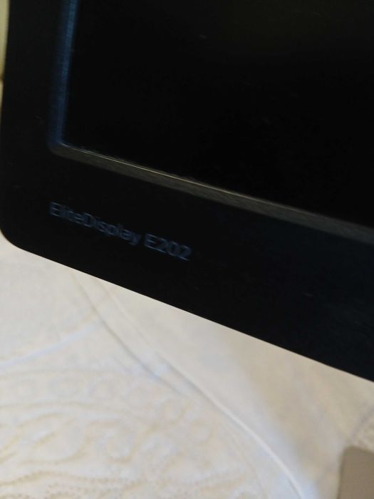 Монитор  HP TliteDisplay E202