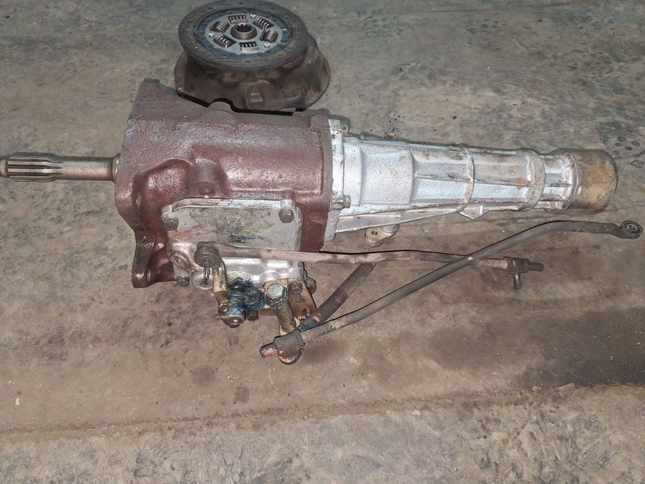 Запчястини на авто москвич 2140 бу