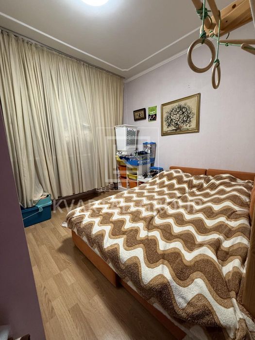 ПРОДАЖ З кімнатна квартира в центрі міста З ремонтом