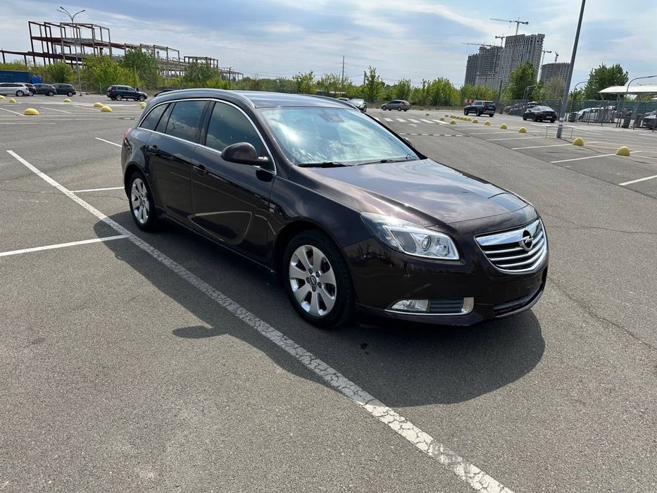 2011 рік Opel Insignia 1.6 Бензин