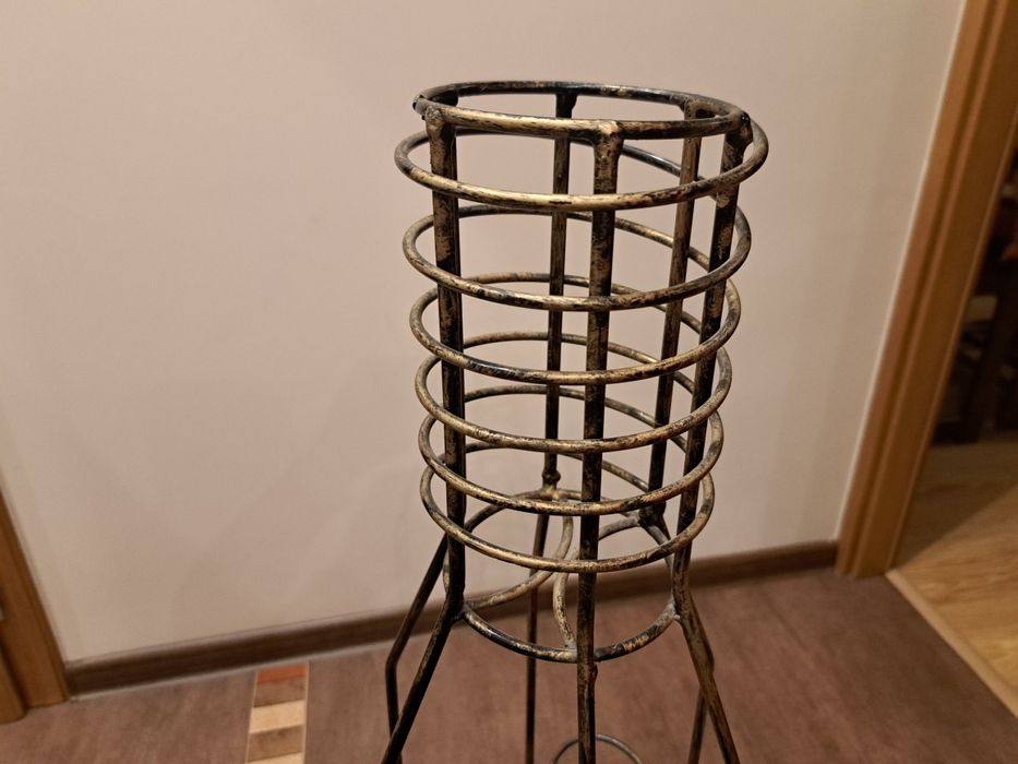 Elegancki stojak na wino - 7 butelek