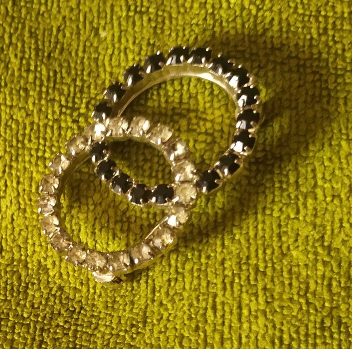 Вінтажна брош Чехословакія.