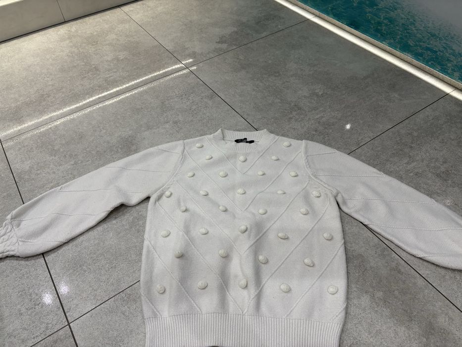 Sweter damski biały ciepły M