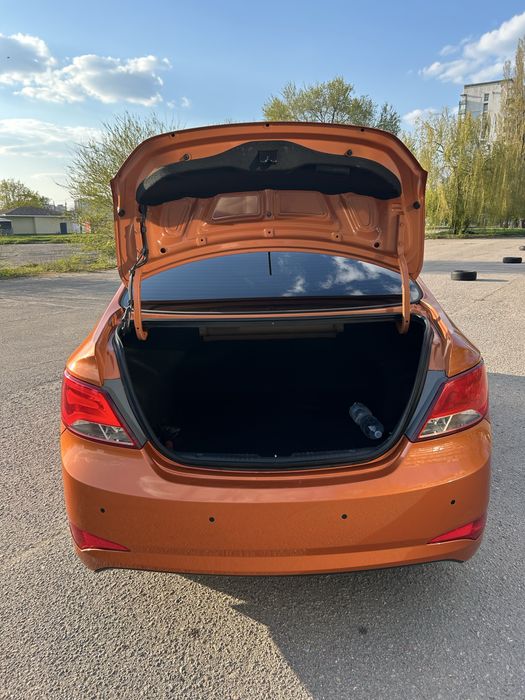Hyundai Solaris 2015-16 рік ОФИЦИАЛ