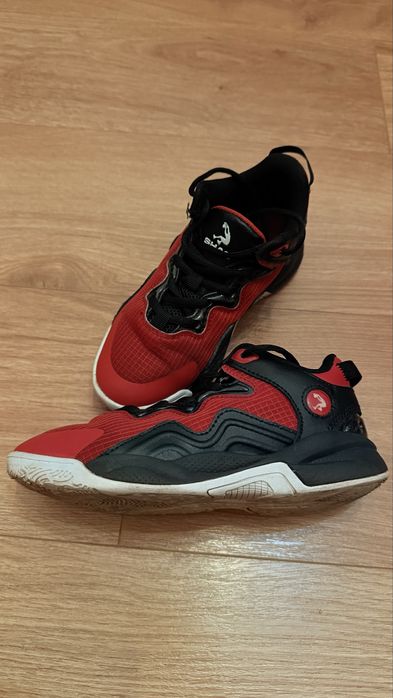 Buty do koszykówki dziecięce SHAQ r. 33
