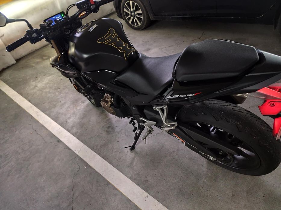 Honda CB500F versão 2023