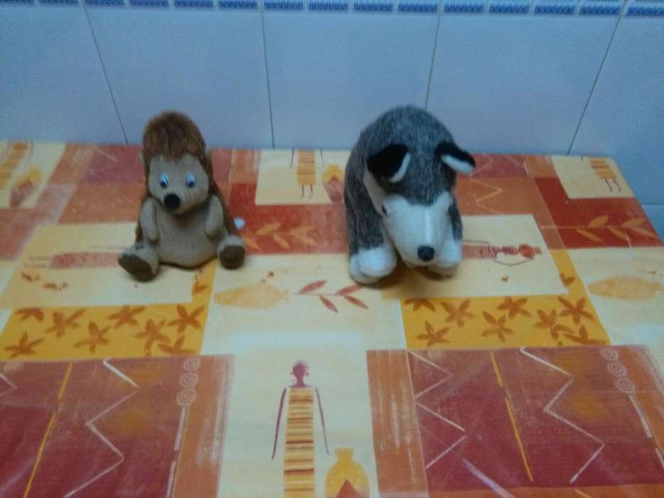 Peluches,coruja Carlota ,Ursa,Lobo e Cão São Bernardo.