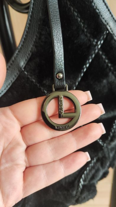 Torebka z futerkiem L.Credi