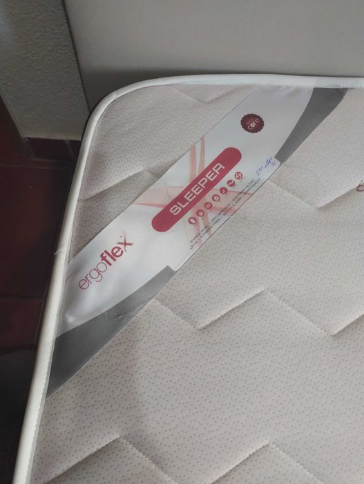 Cama Casal, com cabeceira, estrado e colchão