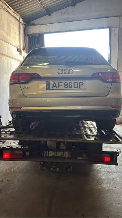 AUDI A4 2.0TDi B9 190cv - SLINE (Acidentada)