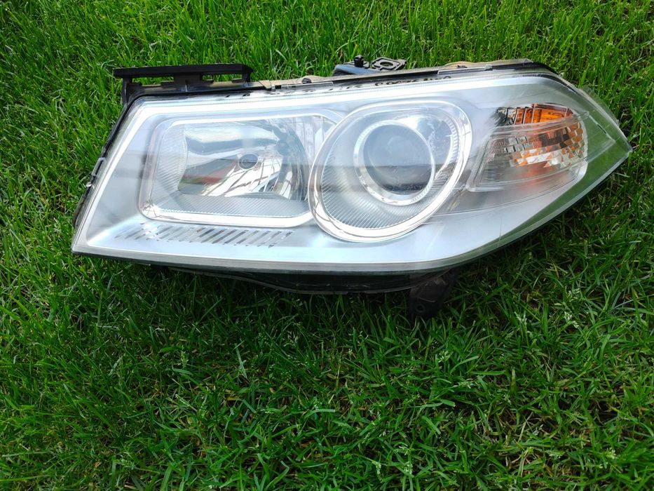 Renault Megane II Lift lampa lewy przód