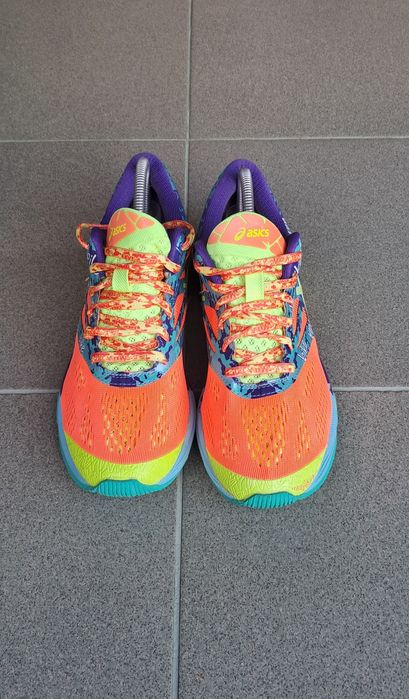 Продам оригінальні кросівки Asics Gel-Noosa Tri 10