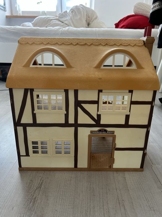 Sprzedam piekny domek dla lalek + GRATIS akcesoria