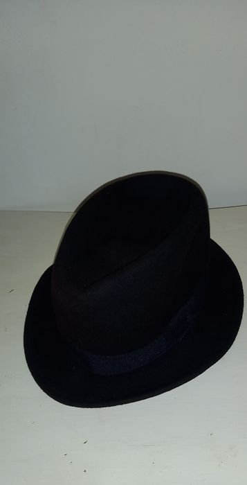 Chapéu  preto fabricado na Itália