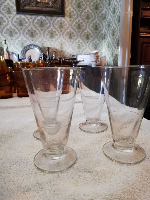 4 copos clássico Martini