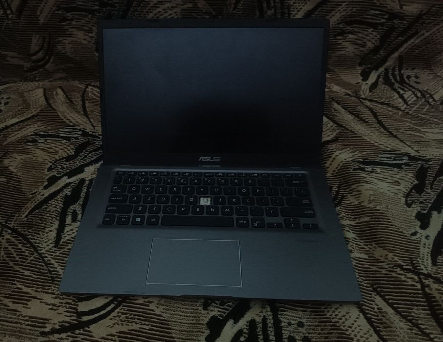 ноутбук asus в хорошем состоянии б.у