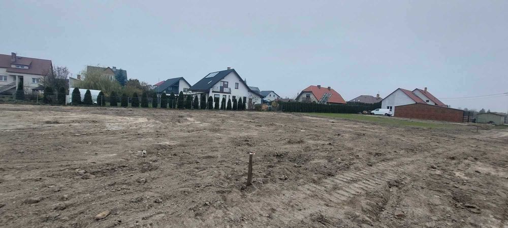 Działka budowlana na ul. Szpitalnej, 714m2 - uzbrojona. Badania gruntu