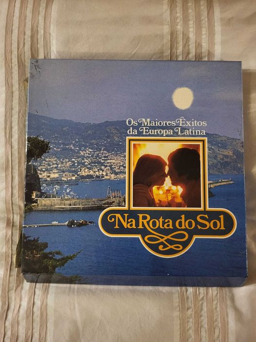 Disco Vinil em Bom estado, ainda com plásticos