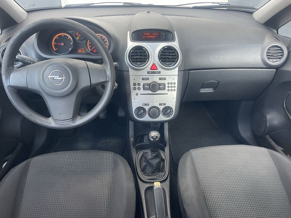 Opel Corsa — fotografia 6