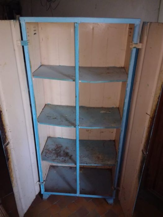 шкаф металлический